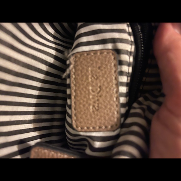 Cross Body Purse - Picture 4 of 4